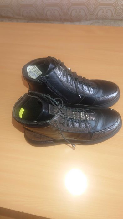 Боти естествена кожа