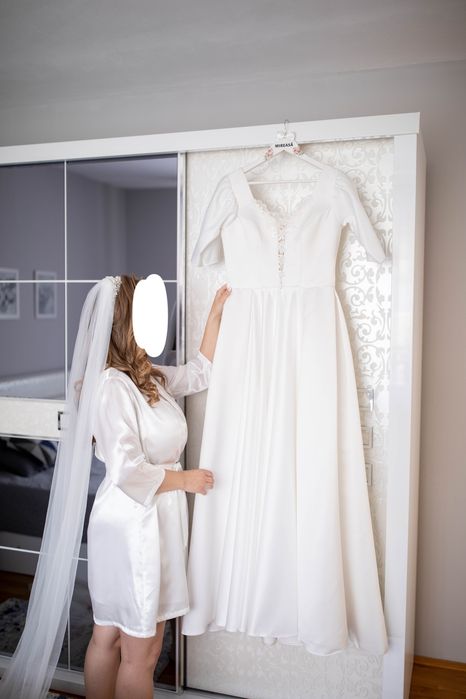 Rochie mireasa by Salon Dya, halat și voal