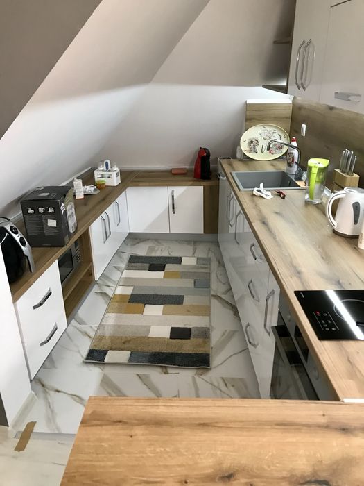 Дава се под наем Двустаен апартамент в Русе, Централен южен район - 60 кв.м за 295.8 € - Снимка #2