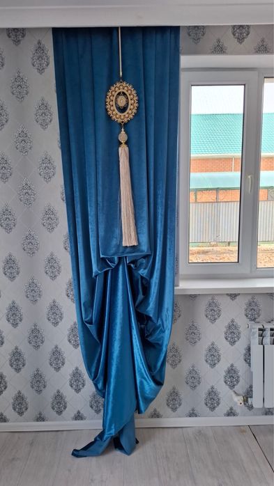 Продам шторы 4 штуки , в отличном состоянии