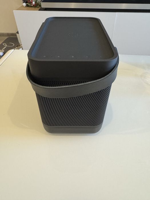 Bang & Olifsen beolit 20 преносима тонколона