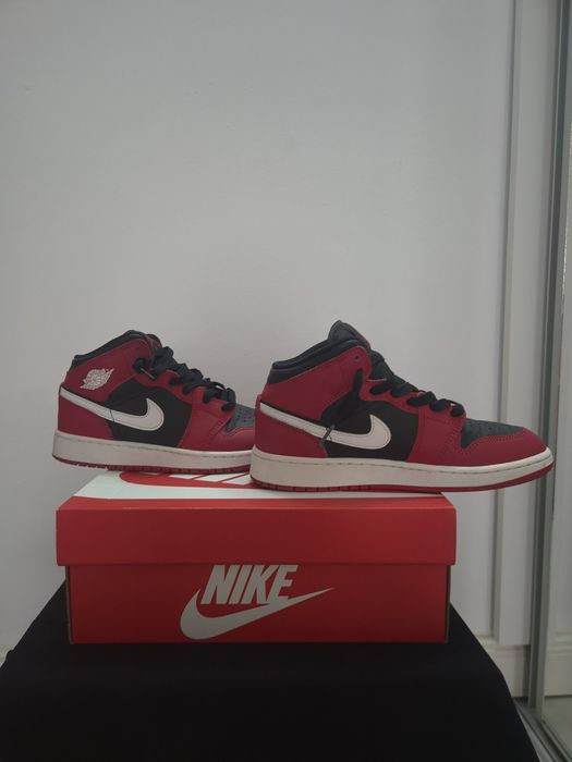 Air Jordan 1 Mid GS "Gym Red Black White"