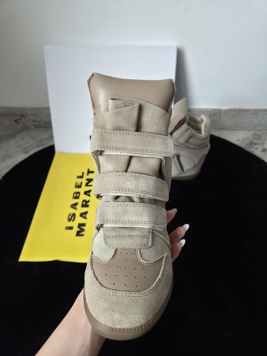 Isabel Marant Bekett taupe suede high-top