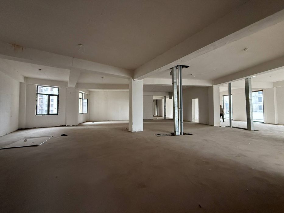 Продаётся 1650м2 помещение под новостройкой Вдоль дороги (N02)