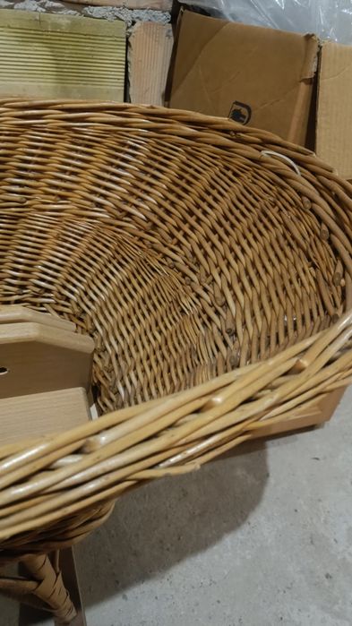 Винтидж бебешки ратанов кош