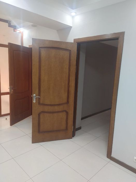 Продам межкомнатные двери б.у