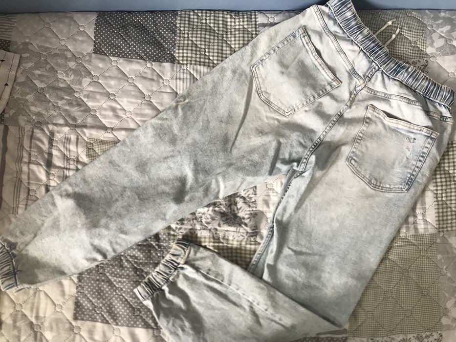 Мъжки дънки с ластик и връзки