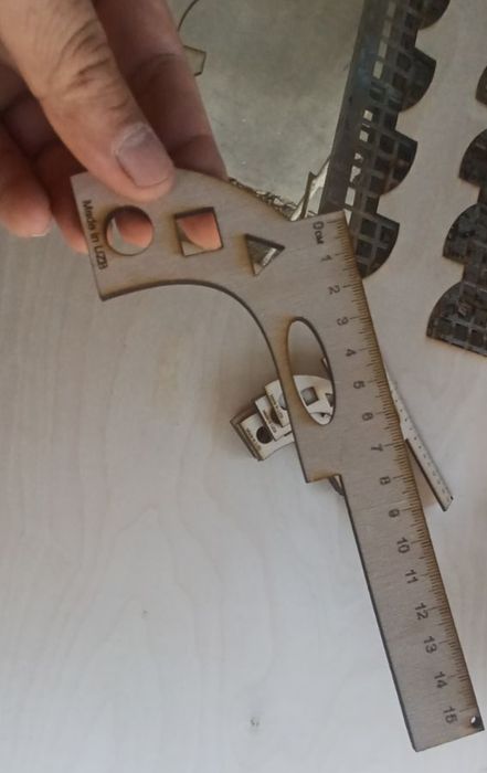 Линейки деревянные оптом от 900 до  2000 сум/ шт.  Линейкалар оптомга