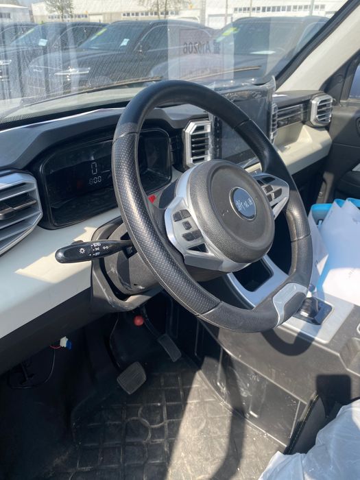 Продаю машину пикап.