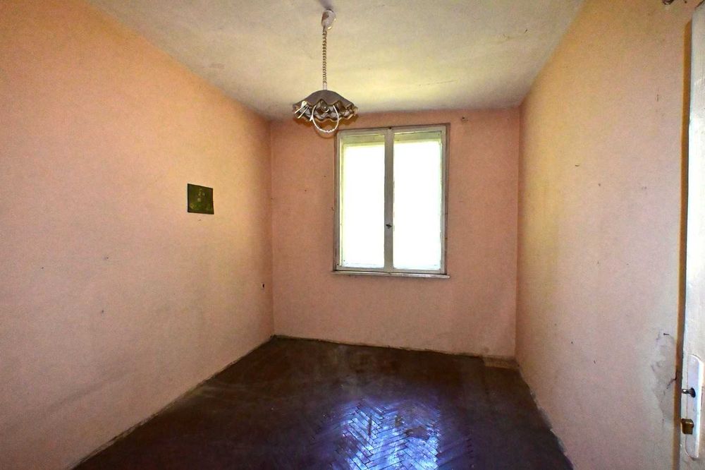 Продава се Двустаен апартамент в Перник, Изток - 57 кв.м за 1208 €/кв.м - Снимка #2