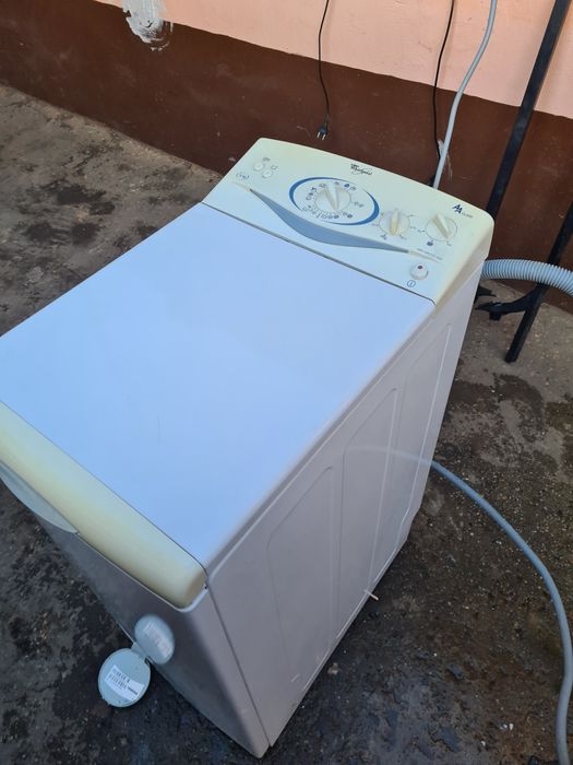 Masjna de spălat whirpool