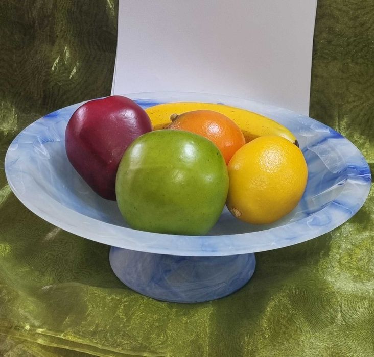 Platou cu picior. Suport tort. Suport bomboane.