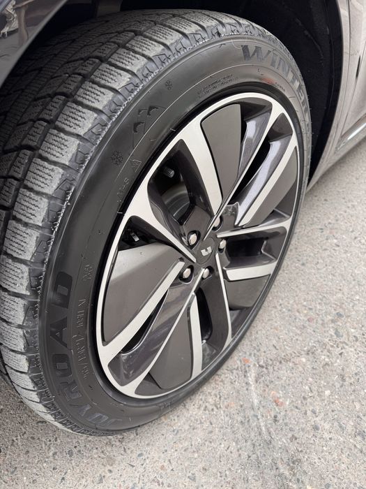 Li 9 Max. Tozza 2024