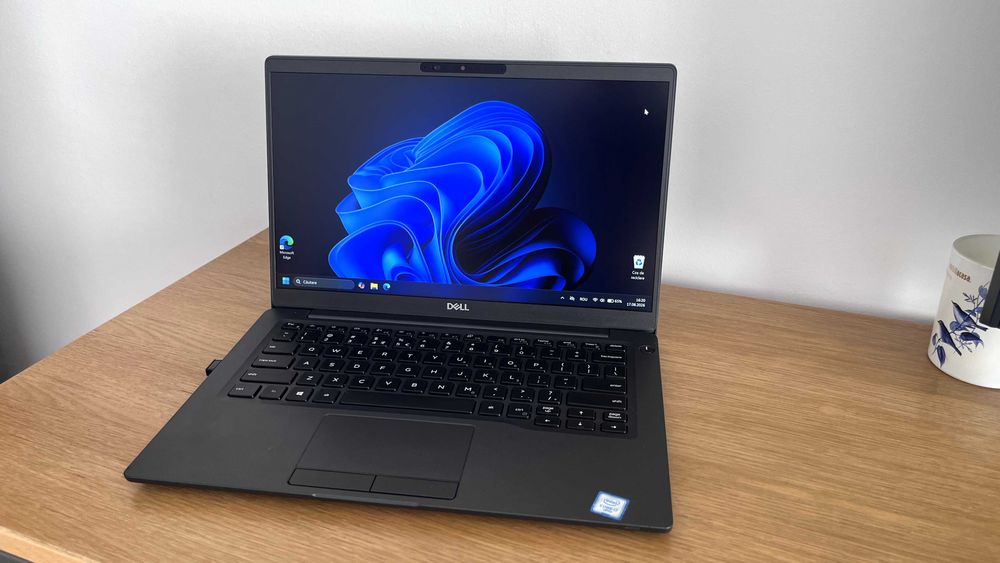 Dell Latitude 7400, i7, 16GB Ram, 512GB SSD, cu mouse + încărcător