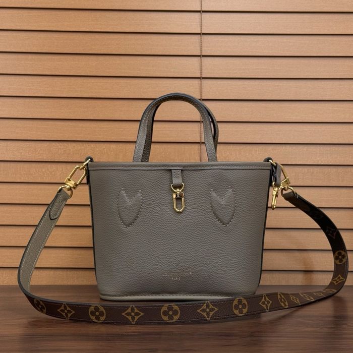 Louis Vuitton Neverfull