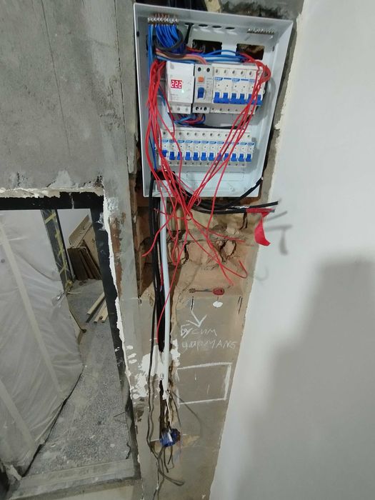 ЭлктроМонтаж Квартир и Домов под ключ