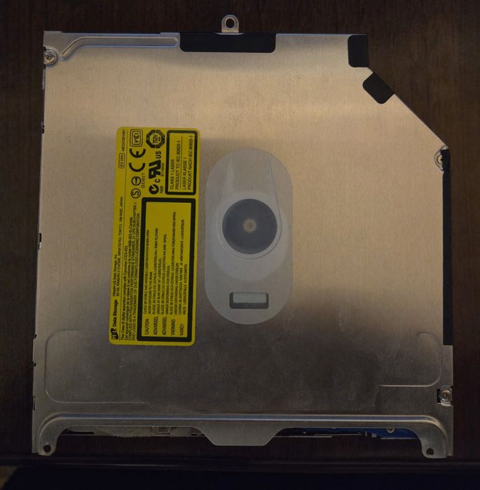 Apple SuperDrive (dvd±r dl/dvd±rw/cd-rw) 

CD-RW