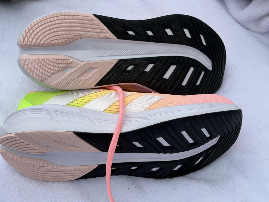 Adidas уникални дамски сникърси нови 38 2/3