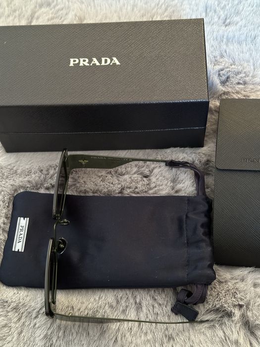 Ochelari de soare Prada