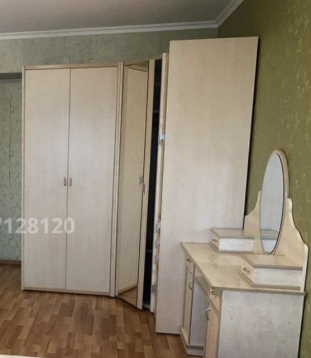 Шкаф стол с зеркалом