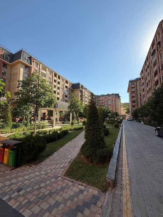Premium Xonadon Parisien Turar Joy Majmuasi 5/2/9 154 m²