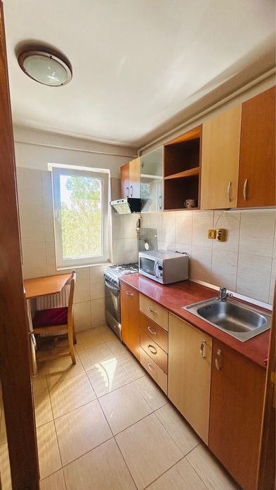 Inchiriez apartament 2 camere