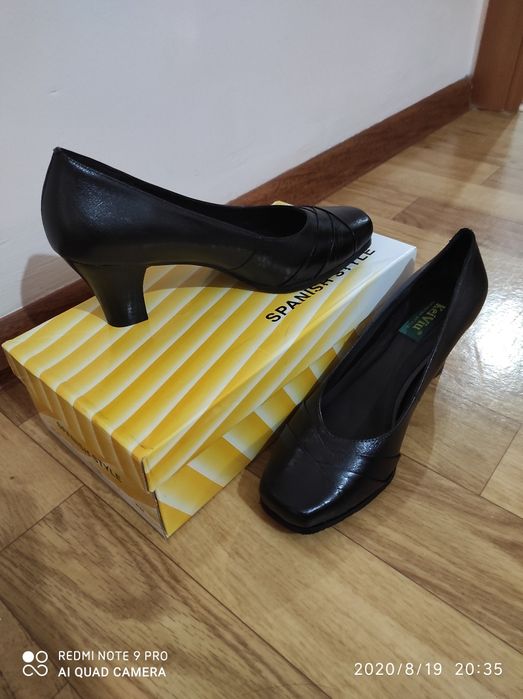 Продам Туфли новые