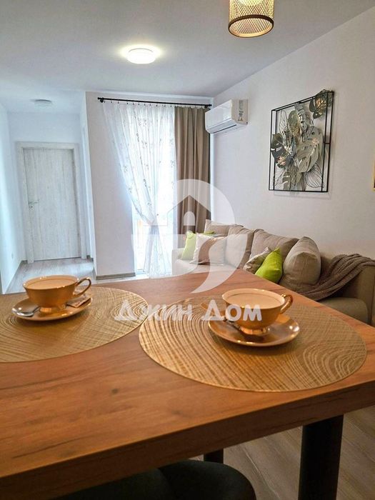 Продава се Двустаен апартамент в к.к. Слънчев бряг - 52 кв.м за 967 €/кв.м - Снимка #2