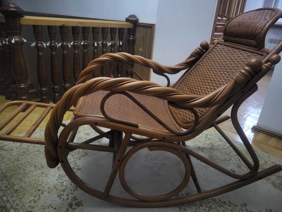 Продам кресло-качалка