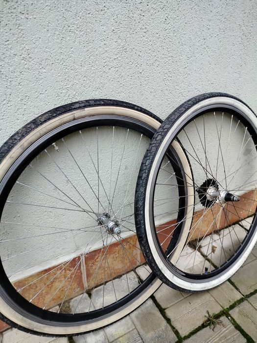 Set roți pe 28 complet