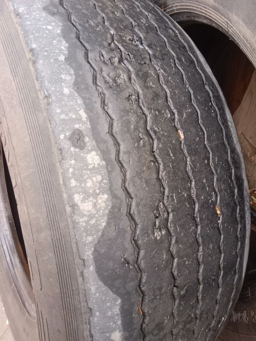 Продам шины б/у не дорого