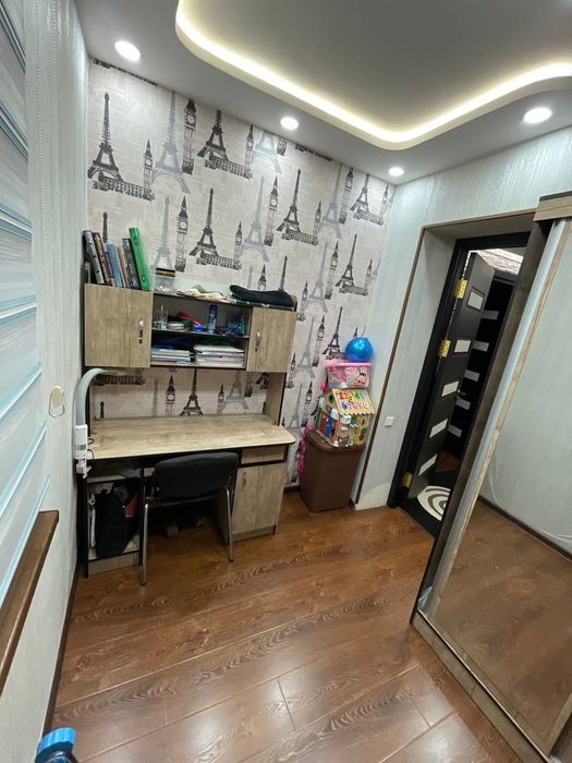 Продаеться квартира вторичная кирпичный доме 2/4/4  ориентир IT парк.