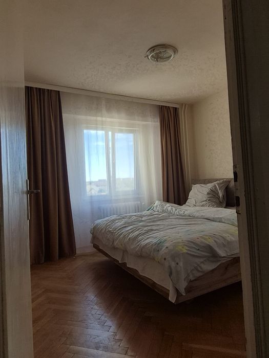 Vand apartament 3 camere, 75 m2, lângă Iulius Mall!!, etaj 4/8