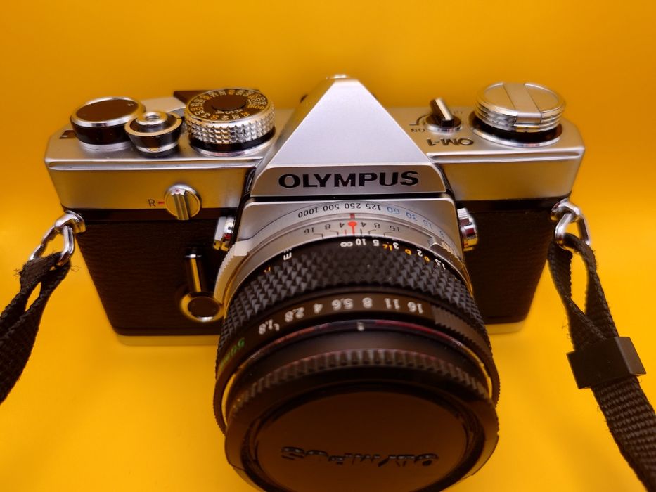 Aparat foto film Olympus OM 1