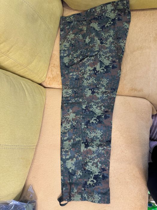 Камуфлажен панталон
