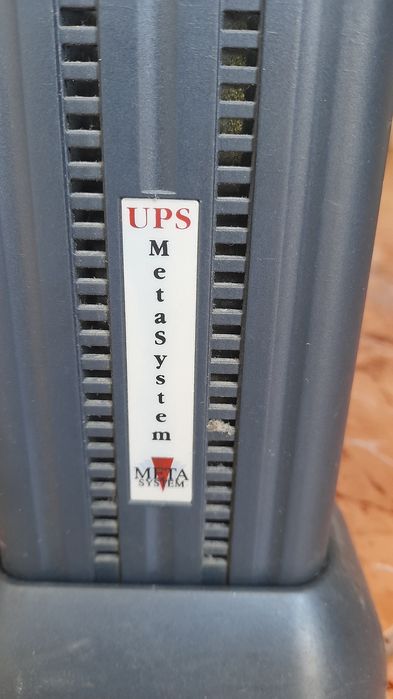 UPS 1000VA 700W  220v