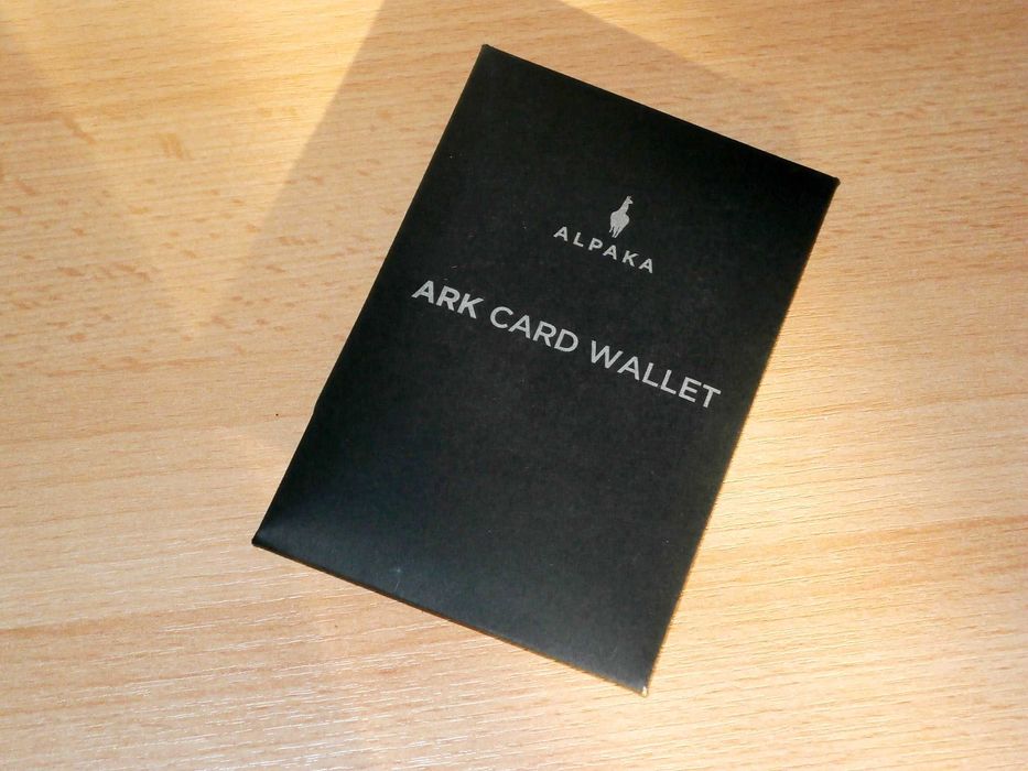 Portofel minimalist ALPAKA Ark Card Wallet RFID rezistent la apa