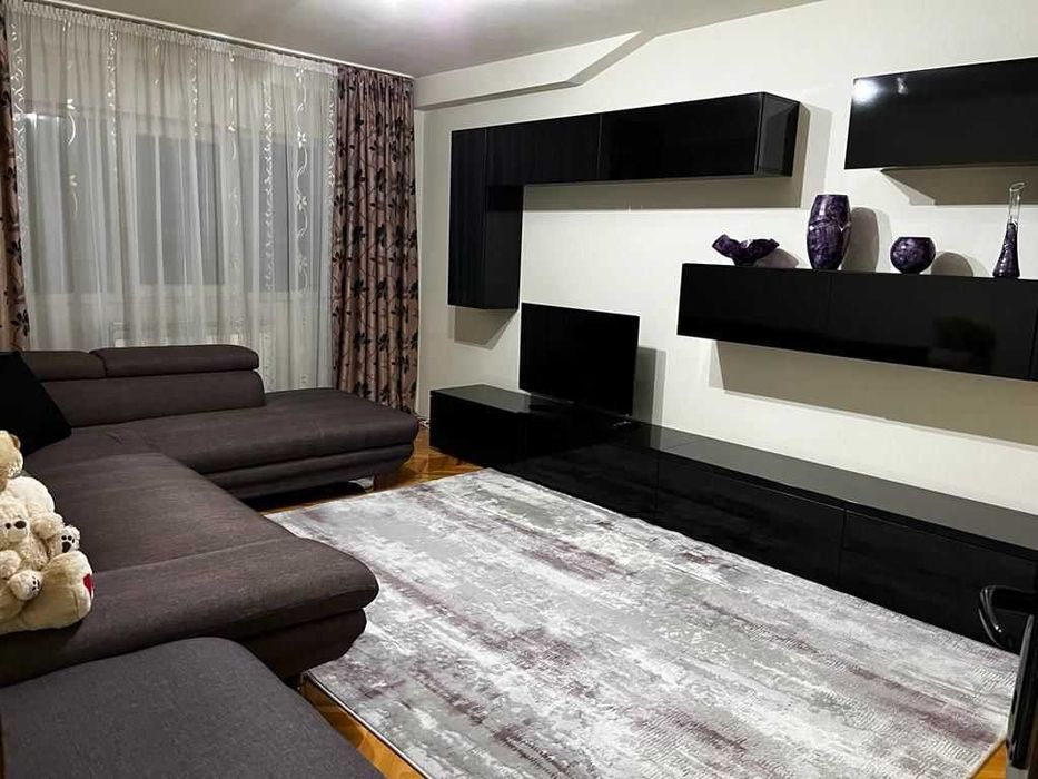 Apartament de vanzare cu 3 camere, zona Lunei, 70 mp!
