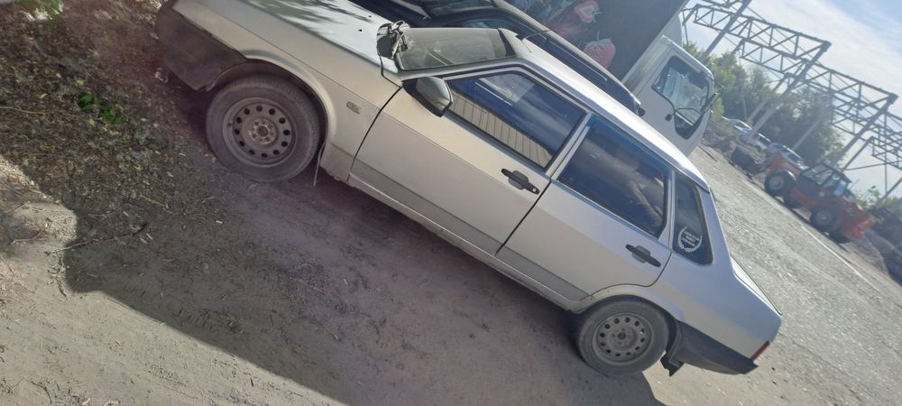 Продам ваз 21099