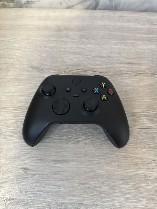 Xbox Series X/S контролет