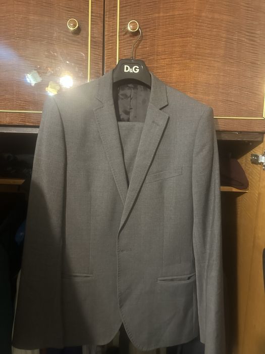 Продам костюм от D&G