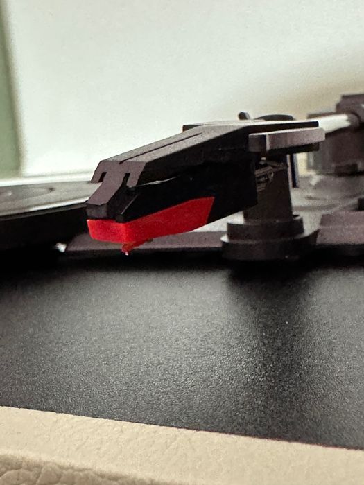 Грамофон Crosley Voyager