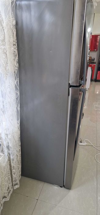 Frigider LG funcționează doar partea de sus