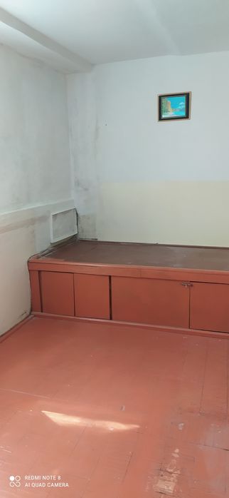 2-х комнатная кв-ра г ангрен 2 этаж центре города , требует ремонта