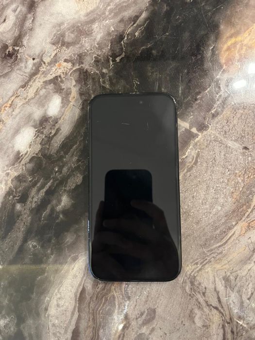 iPhone 15 черный