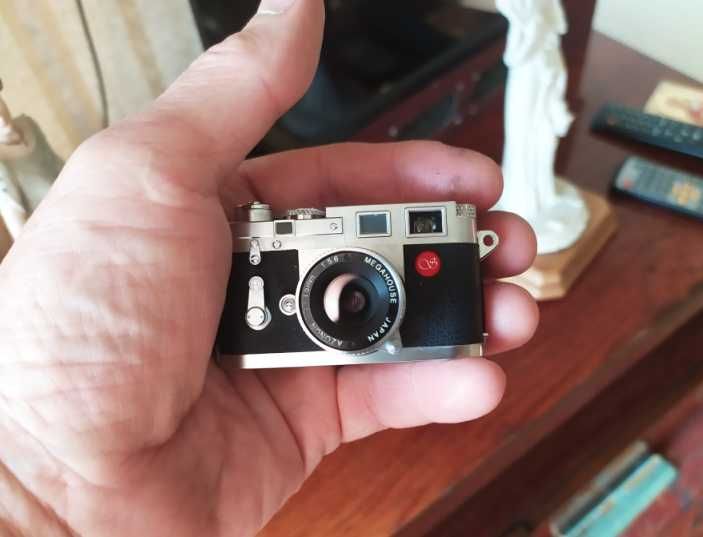Фотоаппарат Leica M3 копия в маштабе 1:3 на микроплёнке Япония рабочая