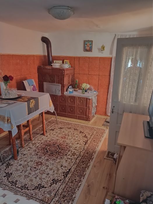 Vând casă comuna Mihail Kogălniceanu