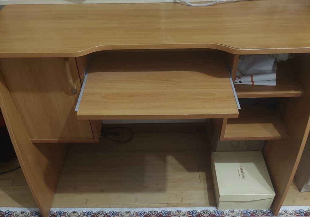 Компьютерный стол