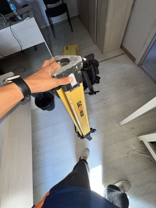 Тахеометр GeoMax Zoom 50