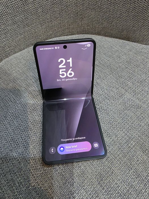 Samsung Galaxy Z Flip7